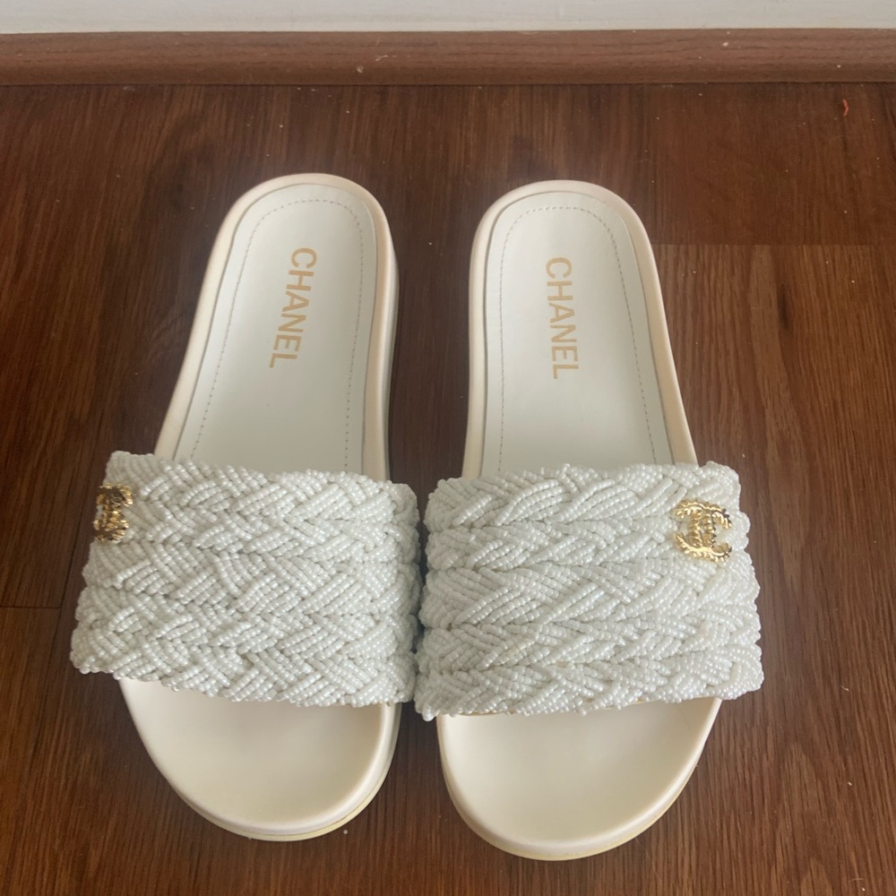 CHANEL Cream Beaded Slide Sandals